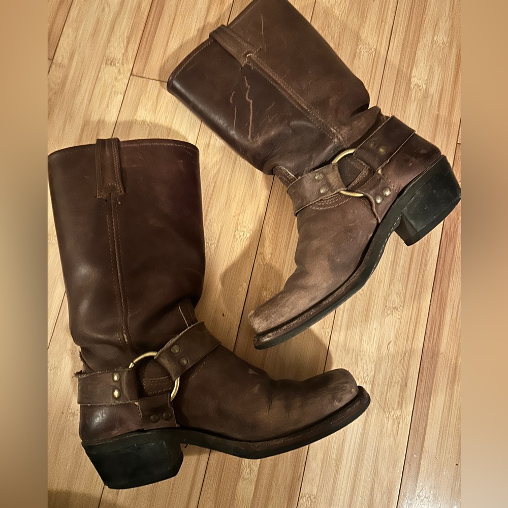 FRYE HARNESS BOOTS Size 7-- Great Condition